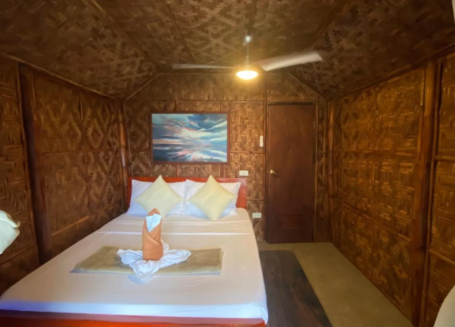 Hotel Jush Natives And Glamping Dauis